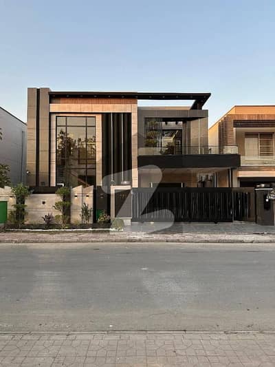10 MARLA MODERN LUXURY BUNGALOW SEMI FURNISHED HOUSE FOR SALE DHA PHASE 5 K BLOCK YOUR DREAM ADDRESS