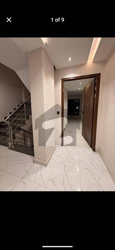 اتحاد ٹاؤن فیز ١ اتحاد ٹاؤن,رائیونڈ روڈ,لاہور میں 2 کمروں کا 3 مرلہ فلیٹ 1.25 کروڑ میں برائے فروخت۔