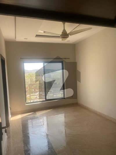 10 Marla Uper Portion For Rent