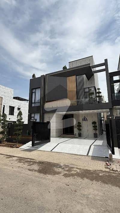 10 MARLA MODERN LUXURY BUNGALOW FOR SALE NEAR TO DOLMEN MALL DHA PHASE 6 A BLOCK