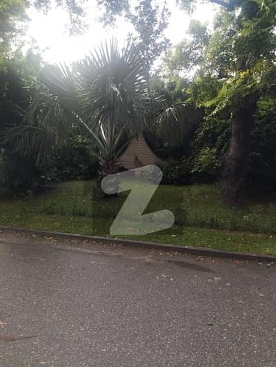 Plot For Sale In F-8 Prime Location