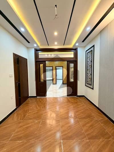 ورسک روڈ پشاور میں 5 کمروں کا 5 مرلہ مکان 2.1 کروڑ میں برائے فروخت۔