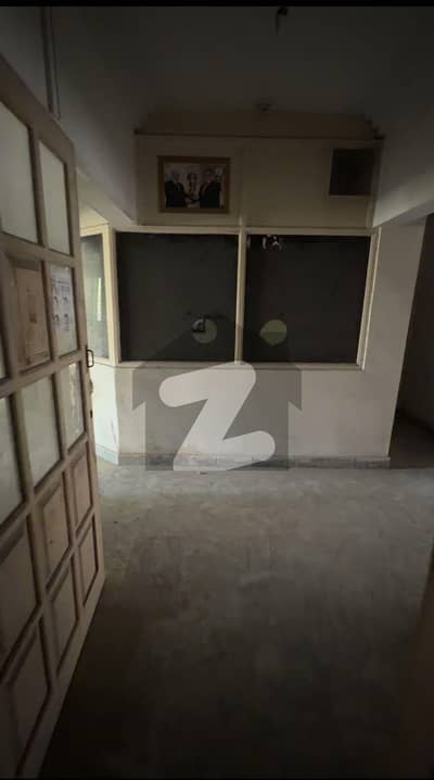 ڈی ایچ اے فیز 2 ڈی ایچ اے ڈیفینس,کراچی میں 9 مرلہ دفتر 1.55 لاکھ میں کرایہ پر دستیاب ہے۔