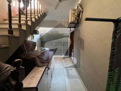 Beautifull 4 Bed Dounle Story house Double Unit For Sale