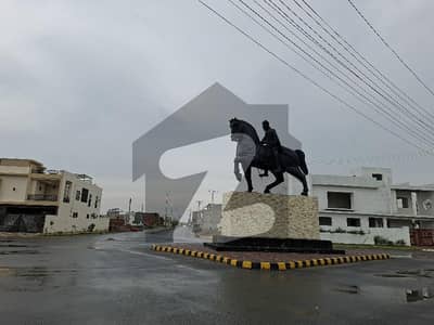 بش ایگزیکٹو ولاز ملتان میں 2 مرلہ کمرشل پلاٹ 2.03 کروڑ میں برائے فروخت۔