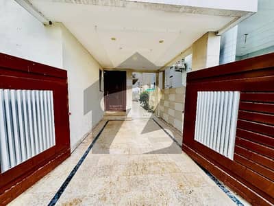 1 KANAL UPER PORTION FOR RENT DHA PHASE 7