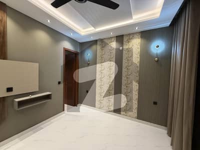 10marla house available for rent in Central Park gas meter installed sarkari pain installed