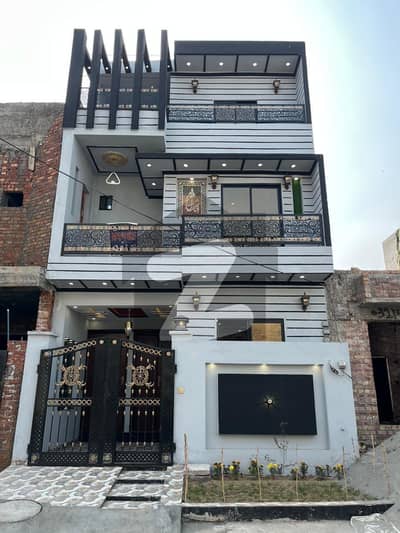 بسم اللہ ہاؤسنگ سکیم جی ٹی روڈ,لاہور میں 3 کمروں کا 3 مرلہ مکان 1.25 کروڑ میں برائے فروخت۔