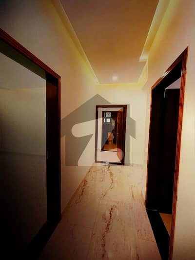 عسکری 10 - سیکٹر ایس عسکری 10,عسکری,لاہور میں 4 کمروں کا 13 مرلہ فلیٹ 1.55 لاکھ میں کرایہ پر دستیاب ہے۔