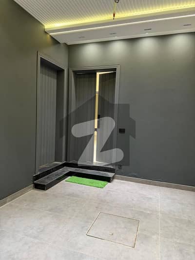 10 Marla Portion For Rent In Etihad Town Phase 1