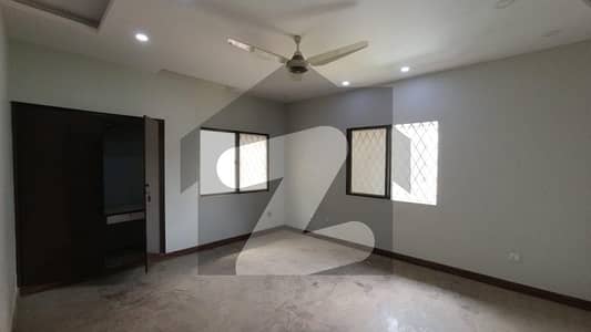 گلشنِ اقبال - بلاک 15 گلشنِ اقبال,گلشنِ اقبال ٹاؤن,کراچی میں 7 کمروں کا 15 مرلہ مکان 5.0 لاکھ میں کرایہ پر دستیاب ہے۔ گلشنِ اقبال - بلاک 15 گلشنِ اقبال,گلشنِ اقبال ٹاؤن,کراچی میں 7 کمروں کا 15 مرلہ مکان 5.0 لاکھ میں کرایہ پر دستیاب ہے۔