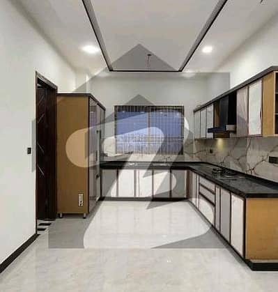 بحریہ ٹاؤن - پریسنٹ 4 بحریہ ٹاؤن کراچی,کراچی میں 6 کمروں کا 1 کنال مکان 1.4 لاکھ میں کرایہ پر دستیاب ہے۔