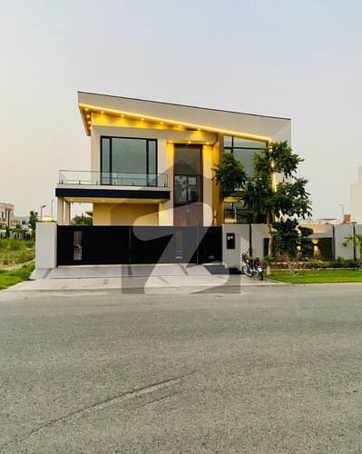 پارک ویو سٹی لاہور میں 5 کمروں کا 1 کنال مکان 7.0 کروڑ میں برائے فروخت۔