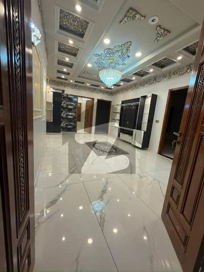 Gulshan vip Block-5 Brand New Triple Story