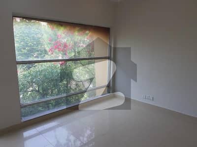 بحریہ ٹاؤن فیز 8 - سفاری ہومز بحریہ ٹاؤن فیز 8,بحریہ ٹاؤن راولپنڈی,راولپنڈی میں 3 کمروں کا 5 مرلہ مکان 1.7 کروڑ میں برائے فروخت۔