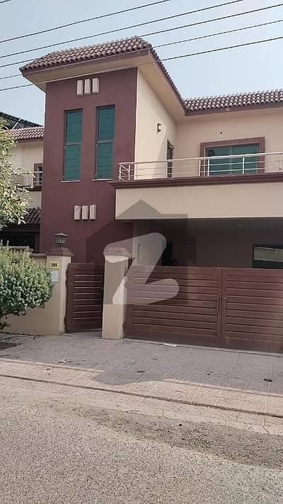 10 Marla 4 Bed Room House Available For Rent in Askari 11