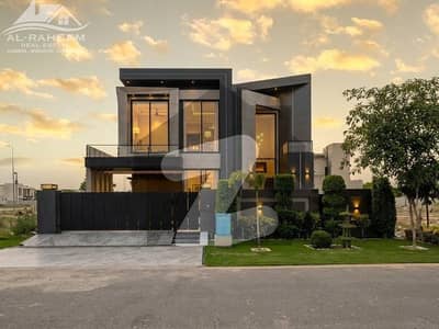 ڈی ایچ اے فیز 7 - بلاک آر فیز 7,ڈیفنس (ڈی ایچ اے),لاہور میں 5 کمروں کا 1 کنال مکان 7.18 کروڑ میں برائے فروخت۔