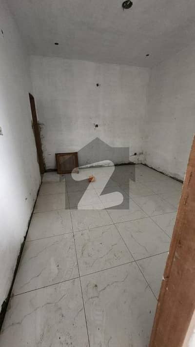 گارڈن ایسٹ جمشید ٹاؤن,کراچی میں 2 کمروں کا 4 مرلہ فلیٹ 90.0 ہزار میں کرایہ پر دستیاب ہے۔