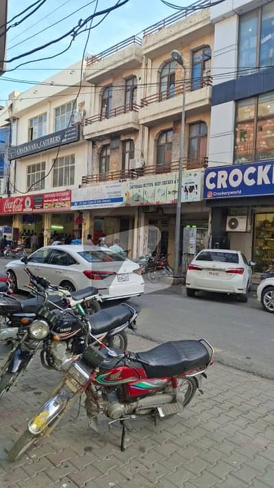 ڈی ایچ اے فیز 1 - بلاک ایچ فیز 1,ڈیفنس (ڈی ایچ اے),لاہور میں 4 مرلہ عمارت 8.75 کروڑ میں برائے فروخت۔