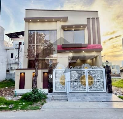 Prime Location 5 Marla House In Citi Housing Society Is Available