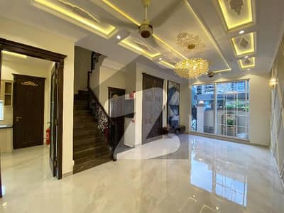 1 Kanal Upper Portion In Dha Phase 6 Near Dha Raya Market Hot Location