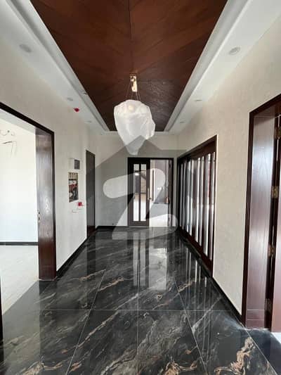 ڈی ایچ اے فیز 7 - بلاک وائے فیز 7,ڈیفنس (ڈی ایچ اے),لاہور میں 5 کمروں کا 1 کنال مکان 9.75 کروڑ میں برائے فروخت۔