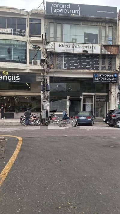 ڈی ایچ اے فیز 3 - بلاک وائے فیز 3,ڈیفنس (ڈی ایچ اے),لاہور میں 8 مرلہ عمارت 19.5 کروڑ میں برائے فروخت۔