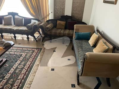 ڈی ایچ اے فیز 3 ڈیفنس (ڈی ایچ اے),لاہور میں 5 کمروں کا 1 کنال مکان 2.4 لاکھ میں کرایہ پر دستیاب ہے۔