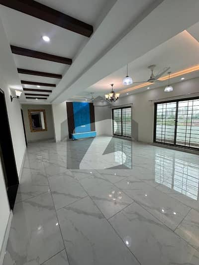 New 3 Bed Room Apartments For Rent in Askari 11 Lahore