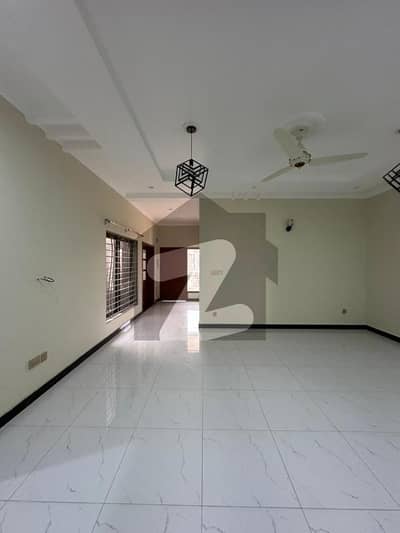 B-17 Islamabad Multi Garden 10 Marla Full House For Rent