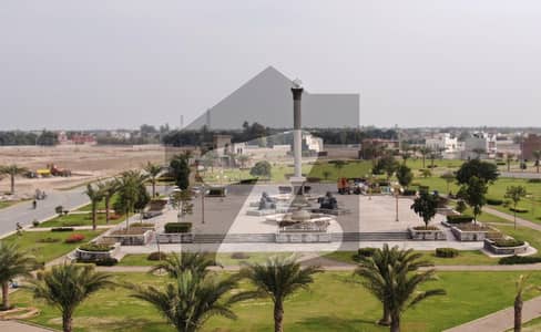 15 marla  Corner Near masjid park commercial main Bolaward