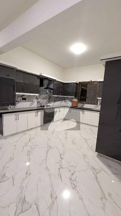 نارتھ ناظم آباد ۔ بلاک ڈی نارتھ ناظم آباد,کراچی میں 8 کمروں کا 16 مرلہ مکان 9.5 کروڑ میں برائے فروخت۔