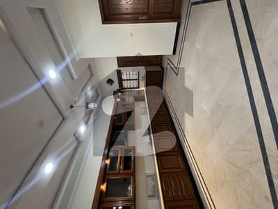 پی ڈبلیو ڈی ہاؤسنگ سکیم اسلام آباد میں 5 کمروں کا 10 مرلہ مکان 1.25 لاکھ میں کرایہ پر دستیاب ہے۔