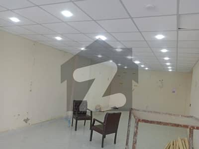 کالج روڈ لاہور میں 5 مرلہ دکان 1.5 لاکھ میں کرایہ پر دستیاب ہے۔