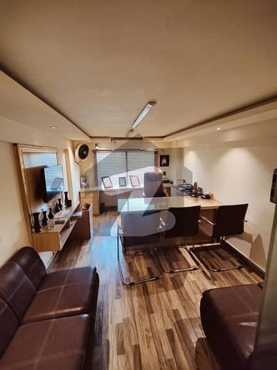 راحت کمرشل ایریا ڈی ایچ اے فیز 6,ڈی ایچ اے ڈیفینس,کراچی میں 3 مرلہ دفتر 50.0 ہزار میں کرایہ پر دستیاب ہے۔