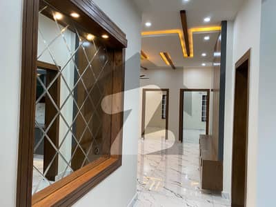 پی ڈبلیو ڈی ہاؤسنگ سکیم اسلام آباد میں 3 کمروں کا 12 مرلہ زیریں پورشن 85.0 ہزار میں کرایہ پر دستیاب ہے۔