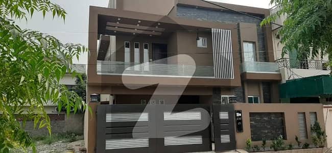 ڈی ایچ اے فیز 8 سابقہ ایئر ایوینیو ڈی ایچ اے فیز 8,ڈی ایچ اے ڈیفینس,لاہور میں 3 کمروں کا 10 مرلہ مکان 1.3 لاکھ میں کرایہ پر دستیاب ہے۔ ڈی ایچ اے فیز 8 سابقہ ایئر ایوینیو ڈی ایچ اے فیز 8,ڈی ایچ اے ڈیفینس,لاہور میں 3 کمروں کا 10 مرلہ مکان 1.3 لاکھ میں کرایہ پر دستیاب ہے۔