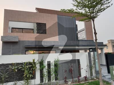 ڈی ایچ اے فیز 5 ڈیفنس (ڈی ایچ اے),لاہور میں 6 کمروں کا 1 کنال مکان 8.7 کروڑ میں برائے فروخت۔ ڈی ایچ اے فیز 5 ڈیفنس (ڈی ایچ اے),لاہور میں 6 کمروں کا 1 کنال مکان 8.7 کروڑ میں برائے فروخت۔