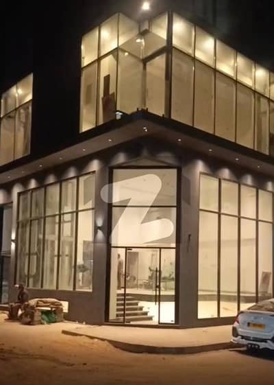 ڈی ایچ اے فیز 8 ڈی ایچ اے ڈیفینس,کراچی میں 4 مرلہ عمارت 9.0 لاکھ میں کرایہ پر دستیاب ہے۔