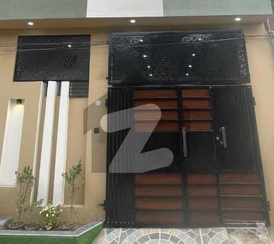 نیو سُپر ٹاؤن لاہور میں 3 کمروں کا 5 مرلہ بالائی پورشن 68.0 ہزار میں کرایہ پر دستیاب ہے۔ نیو سُپر ٹاؤن لاہور میں 3 کمروں کا 5 مرلہ بالائی پورشن 68.0 ہزار میں کرایہ پر دستیاب ہے۔