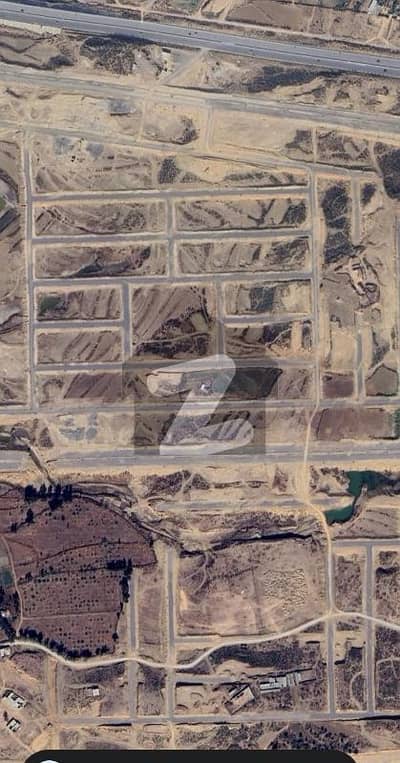 سی سوالہ اسلام آباد میں 1 کنال رہائشی پلاٹ 3.3 کروڑ میں برائے فروخت۔