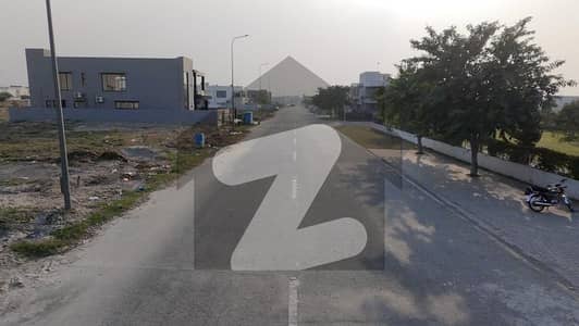 ڈی ایچ اے فیز 8 - بلاک زیڈ 4 ڈی ایچ اے فیز 8,ڈیفنس (ڈی ایچ اے),لاہور میں 10 مرلہ رہائشی پلاٹ 1.38 کروڑ میں برائے فروخت۔ ڈی ایچ اے فیز 8 - بلاک زیڈ 4 ڈی ایچ اے فیز 8,ڈیفنس (ڈی ایچ اے),لاہور میں 10 مرلہ رہائشی پلاٹ 1.38 کروڑ میں برائے فروخت۔