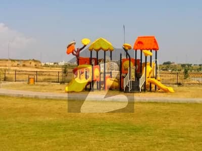 3570 Park Facing Plot for Sale in M Block | Heighted & Sun Facing | Prime Location  Description: