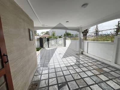 جی ۔ 10 اسلام آباد میں 5 کمروں کا 18 مرلہ مکان 4.5 لاکھ میں کرایہ پر دستیاب ہے۔