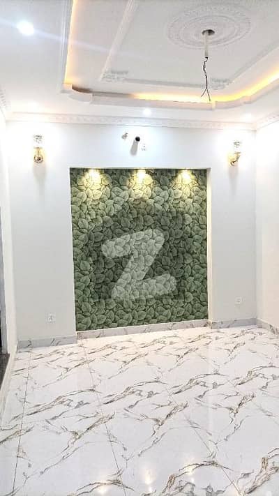 Trivon Associates Presents - 10 Marla Luxury Executive House For Sale In New Lahore City - Royal Living