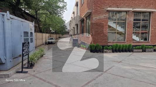 آئی ۔ 10 اسلام آباد میں 2 کنال دفتر 12.0 لاکھ میں کرایہ پر دستیاب ہے۔