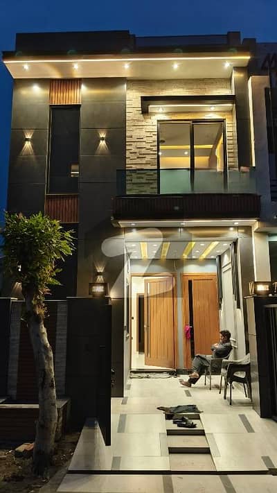 beautiful brand new house for sale E Block