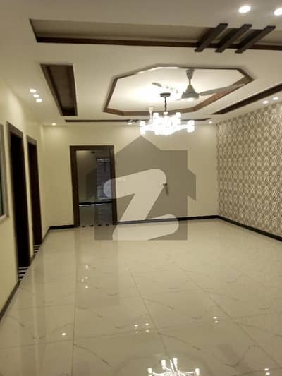 بحریہ ٹاؤن فیز 7 بحریہ ٹاؤن راولپنڈی,راولپنڈی میں 5 کمروں کا 12 مرلہ مکان 4.1 کروڑ میں برائے فروخت۔ بحریہ ٹاؤن فیز 7 بحریہ ٹاؤن راولپنڈی,راولپنڈی میں 5 کمروں کا 12 مرلہ مکان 4.1 کروڑ میں برائے فروخت۔