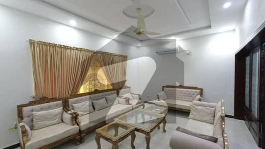 بحریہ انکلیو بحریہ ٹاؤن,اسلام آباد میں 5 کمروں کا 10 مرلہ مکان 6.0 کروڑ میں برائے فروخت۔