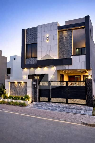 نیو لاهور سٹی لاہور میں 3 کمروں کا 5 مرلہ مکان 1.25 کروڑ میں برائے فروخت۔